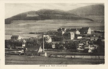 Blick zum Josefsheim in Bigge (Gemeinde Olsberg), undatiert (1920er/1930er Jahre?)