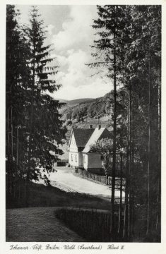 Blick zum Haus III des Johannes-Stifs in Brilon-Wald, undatiert
