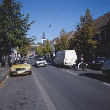 Blick in die Lindenstraße im Stadtteil Voerde