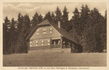 Die "Duisburger Skihütte" auf dem Herhagen bei Nordenau (Gemeinde Schmallenberg), undatiert (1920er/1930er Jahre?)