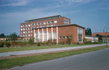 Hals-Nasen-Ohren-Klinik der Westfälischen Wilhelms-Universität Münster, Waldeyerstraße. Undatiert, um 1970?