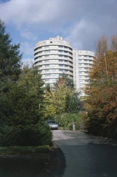 Zentralklinikum der Westfälischen Wilhelms-Universität Münster, erbaut 1972-1983 - Ansicht der 62 Meter hohen Bettentürme. Undatiert, um 1983.