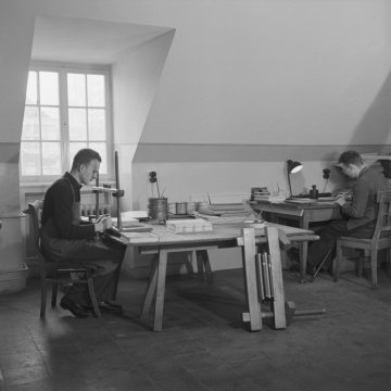 Buchbinderei, Provinzial-Heilanstalt Münster-Marienthal, 1952: Patienten im Arbeitsdienst (Beschäftigungstherapie) 