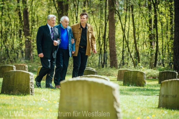 11_6040 70 Jahre Kriegsende: Besuch von Bundespräsident Gauck in der Gedenkstätte Stalag 326 (VI K) Senne am 06.05.2015