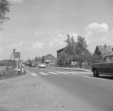 Bundesstraße 219: Die Sprakeler Straße bei Sprakel