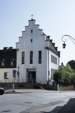 Stadt Schwerte - das Calvin-Haus, zweitältestes Gebäude der Stadt, heute hat hier die Ev. Kirchengemeinde ihren Sitz mit Gemeindebüro und Friedhofsverwaltung