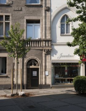 Stadt Schwerte - Wohnhäuser mit Arztpraxis und Geschäften, Hüsingstraße 1