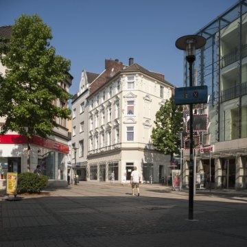 Stadt Schwerte - Blick in die Fußgängerzone Schwertes, Hüsingstraße, Ecke Kleppingstraße