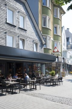 Stadt Schwerte - Café in der Fußgängerzone, Hüsingstraße