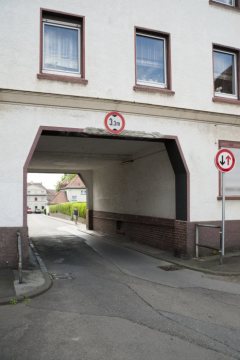 Stadt Schwerte - Durchfahrt des Torhauses, Am Hohenstein Richtung Lichtendorfer Straße