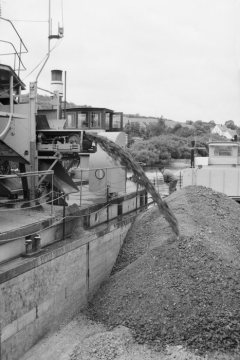 LWL-Schiffshebewerk Henrichenburg: Eimerkettenbagger aus dem Jahr 1984

 

