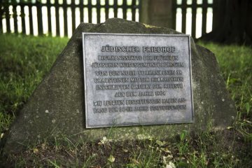 Stadt Selm - jüdischer Friedhof, an der Kreisstraße gegenüber Haus 141, Ecke Haus-Berge-Straße, 59379 Selm-Bork