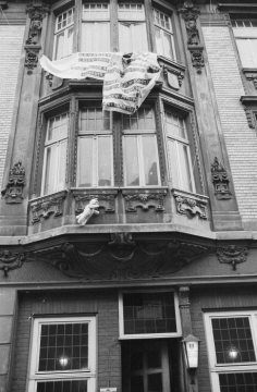 Das Gebäude in der Frauenstraße 24 in Münster im Jahr 1971, Transparent nicht lesbar