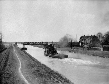 Dampfschlepper auf dem Dortmund-Ems-Kanal, um 1950?