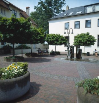 Städtebauliche Gestaltung im Zentrum: Der Tönnies-Wellensiek-Platz (Teilansicht)