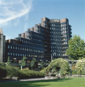 Verwaltungsgebäude der Ruhrkohle AG, erbaut 1975-78 (Hansastraße)