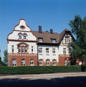 Zechensiedlung "Landwehr", erbaut 1898-1904: Villa eines Betriebsführers von Zeche Zollern am Rhaderweg 6, Dortmund-Bövinghausen