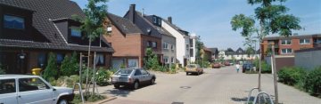 Einfamilienhaus-Siedlung am Fr.-Henkel-Weg, erbaut in den 1980er Jahren auf belastetem Kokereigelände