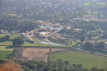 Am Wasserkreuz Castrop-Rauxel: Kreuzungspunkt der Emscher und des Rhein-Herne-Kanals