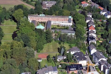 Essen-Werden: Luftaufnahme vom Kardinal-Hensgbach-Haus: Ehemaliges Bischöfliches Tagungszentrum, 2021 geschlossen