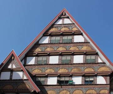 Die Lange Straße in Bad Salzuflen: Detailansicht des Hauses Nr. 33, 1612 von Arend Bade und seiner Ehefrau Marie erbaut
