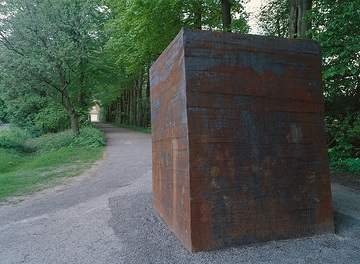 "Dialogue with Johann Conrad Schlaun", Stahlplastik von Richard Serra (USA) - skulptur projekte münster 97, am Rüschhaus