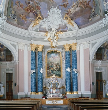 Clemenskirche, Blick zum Altar