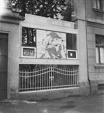 Übersichtskarte "Luftkurort Wickede - Ruhr", (eventuell neben Hauptstraße 73 gegenüber Einmündung Bahnhofstraße?), undatiert, um 1930 (?).