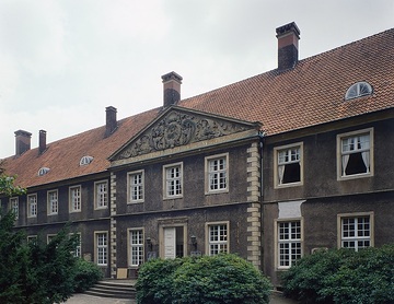 Schloss Cappenberg: Mittelrisalit am Hauptflügel der ehemaligen Klosteranlage