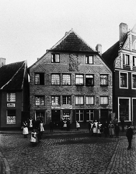 Schieferverkleidete Fassade des Doppelhauses am Katthagen 41/42 in Münster