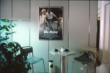 ARRI-Kino, Türkenstraße, München; Foyer, Filmplakat "Die Reise" (1986) von Markus Imhoof
