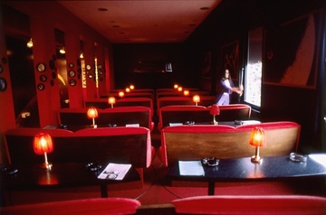 Sternchen Kino Biberach. Die Lounge wurde zu einem Kinosaal umfunktioniert.