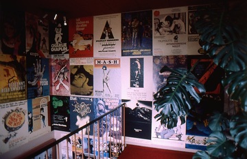 Sternchen Kino Biberach. Filmplakate als Wanddekoration.