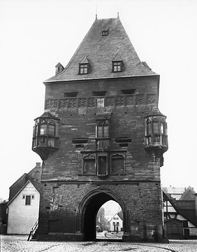 Das Osthofentor (erbaut 1523), Aufnahmedatum der Fotografie ca. 1913.