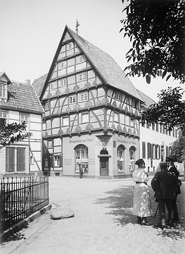Renaissance-Fachwerk: Haus zur Rose, Rosenstraße, 1825-1827 Wohnstätte des Dichters F. Freiligrath, Aufnahmedatum der Fotografie ca. 1913.
