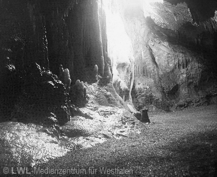 01_1354 MZA 258 Westfälische Höhlen
