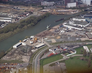 Münster, Loddenheide: Gewerbegebiet, Dortmund-Ems-Kanal, Asphaltmischwerk; oberer Bildrand: Bau der B51 Kanalbrücke
