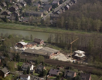 Münster, Hiltrup: untere Bildhälfte: Bahntrassen, Dortmund-Ems-Kanal; obere Bildhälfte: Ulmenweg, Wohngebiet