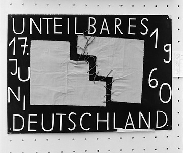 Ausstellung Unteilbares Deutschland: Schülerbild "Abstrakte Gestaltung" (Landeshaus, Freiherr vom Stein-Platz)
