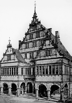 Rathaus Paderborn - erbaut 1613 bis 1620 durch Fürstbischof Dietrich von Fürstenberg, Weserrenaissance. Undatiert, um 1930? 