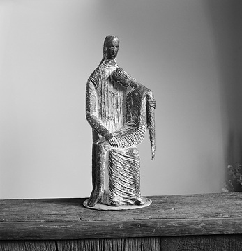 Madonnen-Ausstellung: Pietà, Bronzeplastik von Hubert Janning, 1964