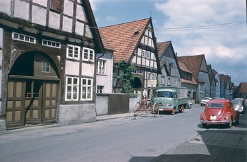 Häuserzeile mit Fachwerkgiebelhäusern in der Heerstraße in Horn
