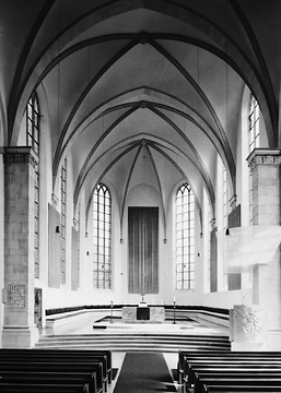 Chorraum der ev. Universitätskirche (ehem. Observantenkirche), erbaut 1687-98 von Anton Hülse (Schlaunstraße)