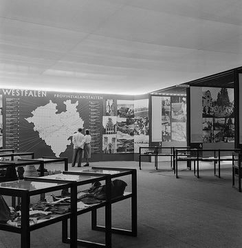 Gesundheitsausstellung, Köln 1951, Abteilung Westfalen mit Fotografien der Landesbildstelle Westfalen