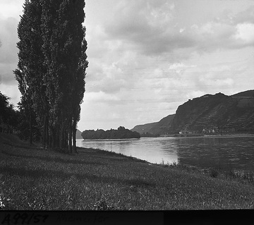 Der Rhein bei Hammerstein, um 1930?