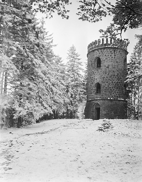 Aussichtsturm "Bierbaums Nagel", erbaut 1849, im Eggegebirge bei Borlinghausen, Aufnahme num 1930?