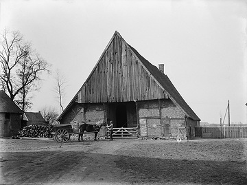 Bauernhaus mit Pferdefuhrwerk in Borghorst