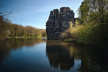 Externsteine bei Horn-Bad Meinberg; markante Sandstein-Felsformation im Teutoburger Wald am östlichen Rand von Westfalen, zählen zu den bekanntesten Natur- und Kulturdenkmälern Deutschlands.