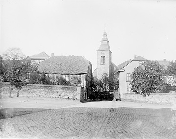 Am Marktplatz: Wohnviertel mit Johanniskirche im Jahre 1913