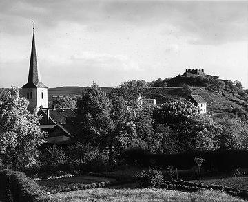 Wetter-Volmarstein mit ev. Pfarrkirche. Aufnahme undatiert, um 1930?